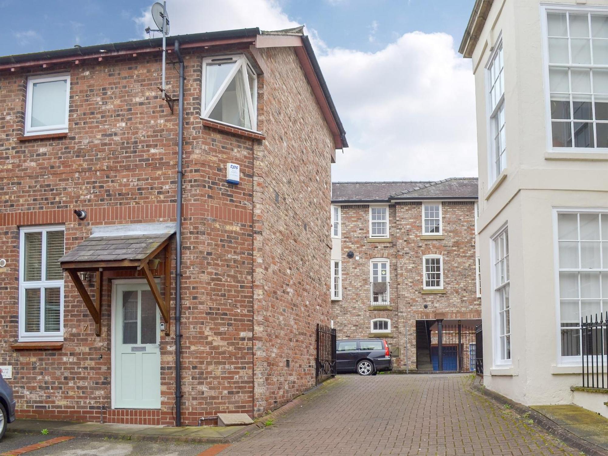 The Bishops Court Holiday home York